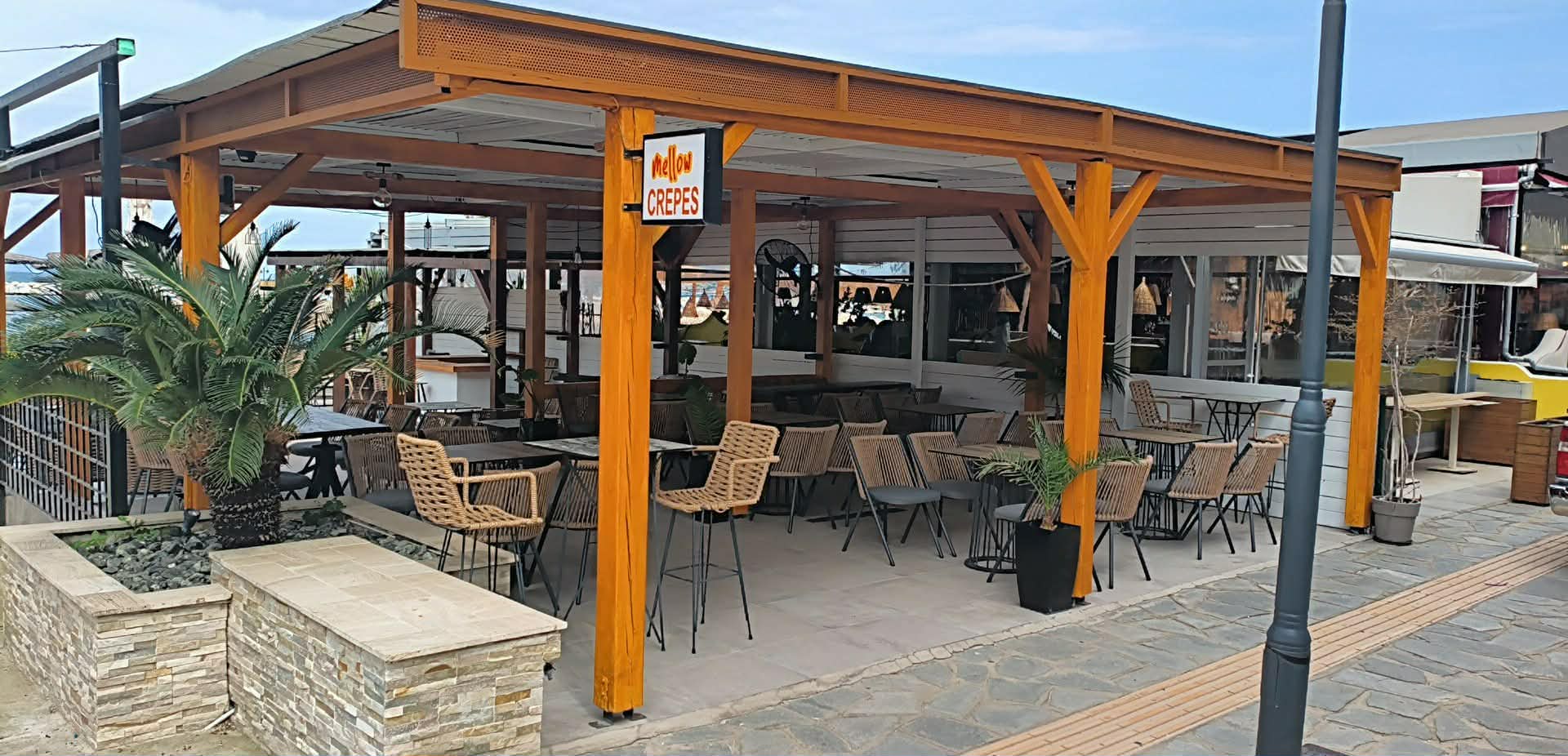 Mellow Cafe & All Day Bar